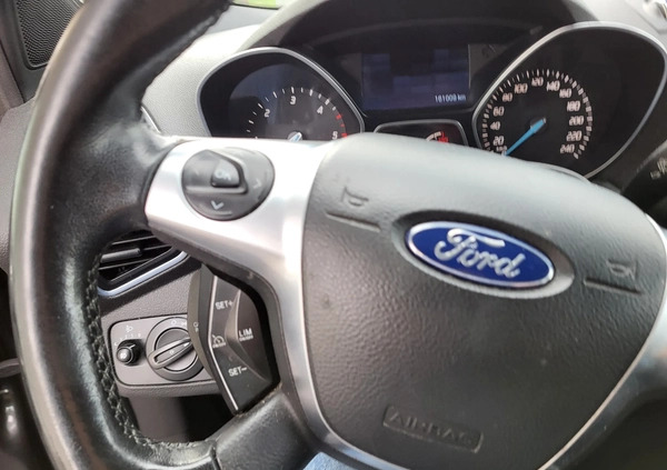 Ford Kuga cena 50999 przebieg: 161000, rok produkcji 2015 z Przecław małe 232